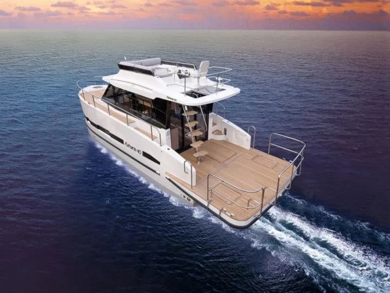 Boat - 11.4m Gizycko 3 Cabin Motor Yacht Hire