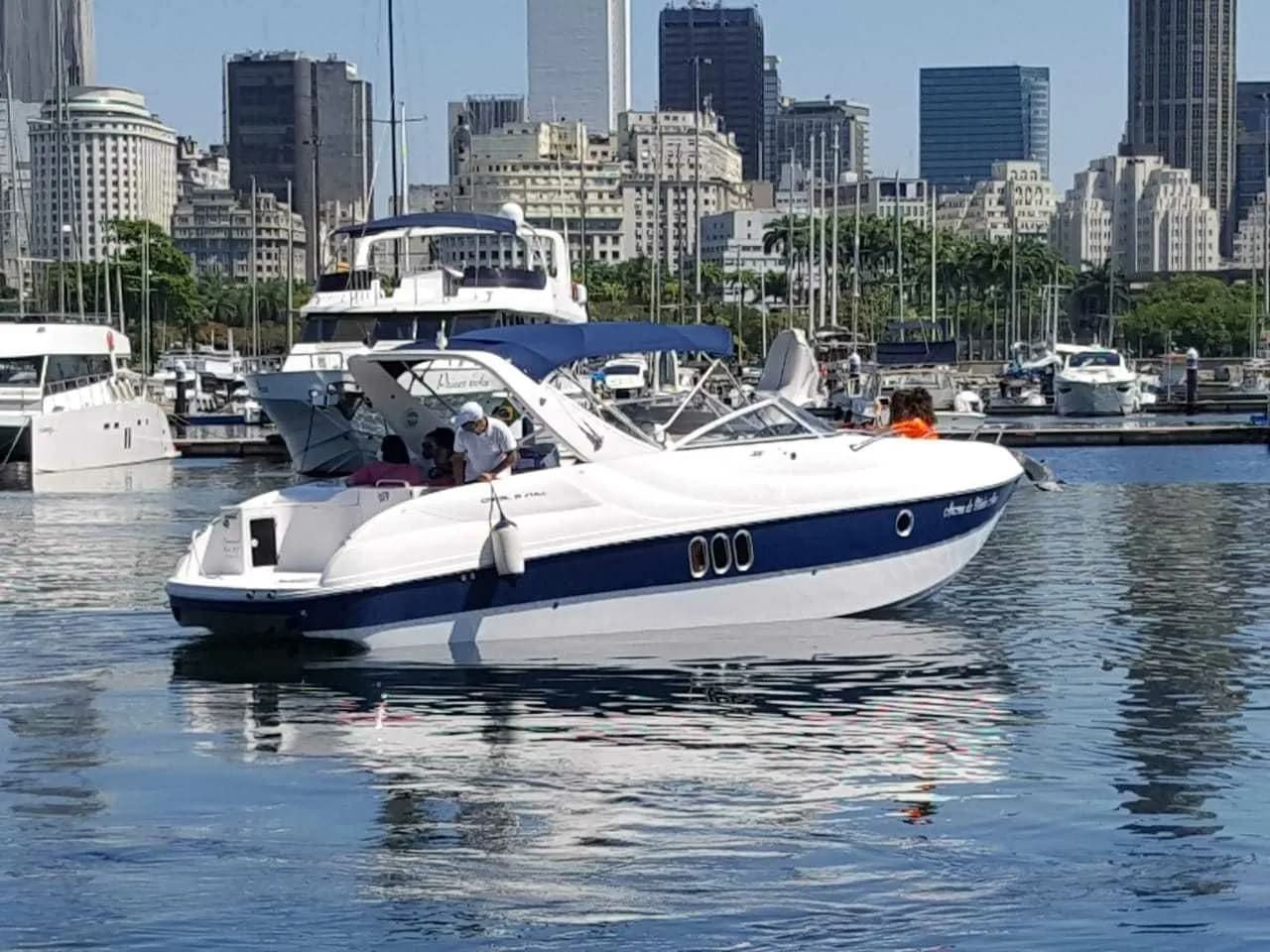Boat - Rent a 9.44m Coral 31 Motor Yacht in Rio de Janeiro