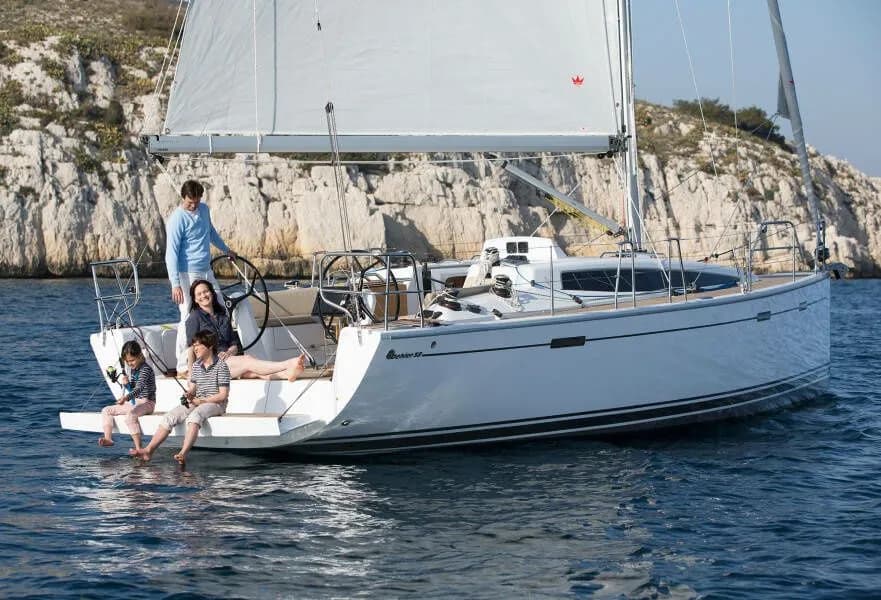 Boat - Explore Punat on a 11.3m 3 Cabin Sailing Yacht Rental