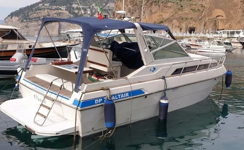 Tekne - Sorrento 8.9m Kiralık 2 Kabinli Motoryat