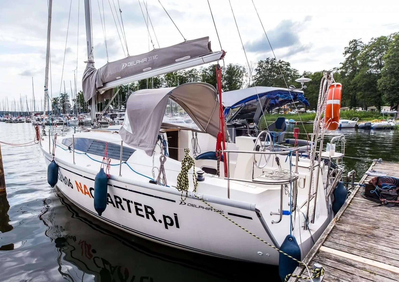 Boat - 10.35m Gizycko Sailing Yacht Hire