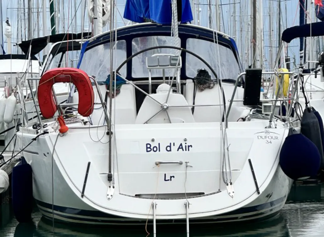 Boat - Charter a 10.6m Sailing Yacht Dufour 34 in La Rochelle