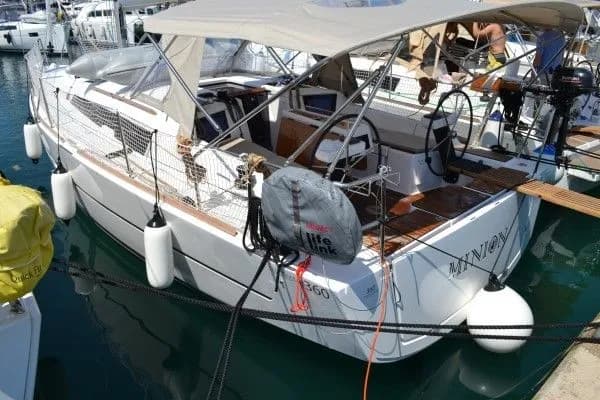 Boat - Explore Sukosan on a 10.28m Rental Sailing Yacht