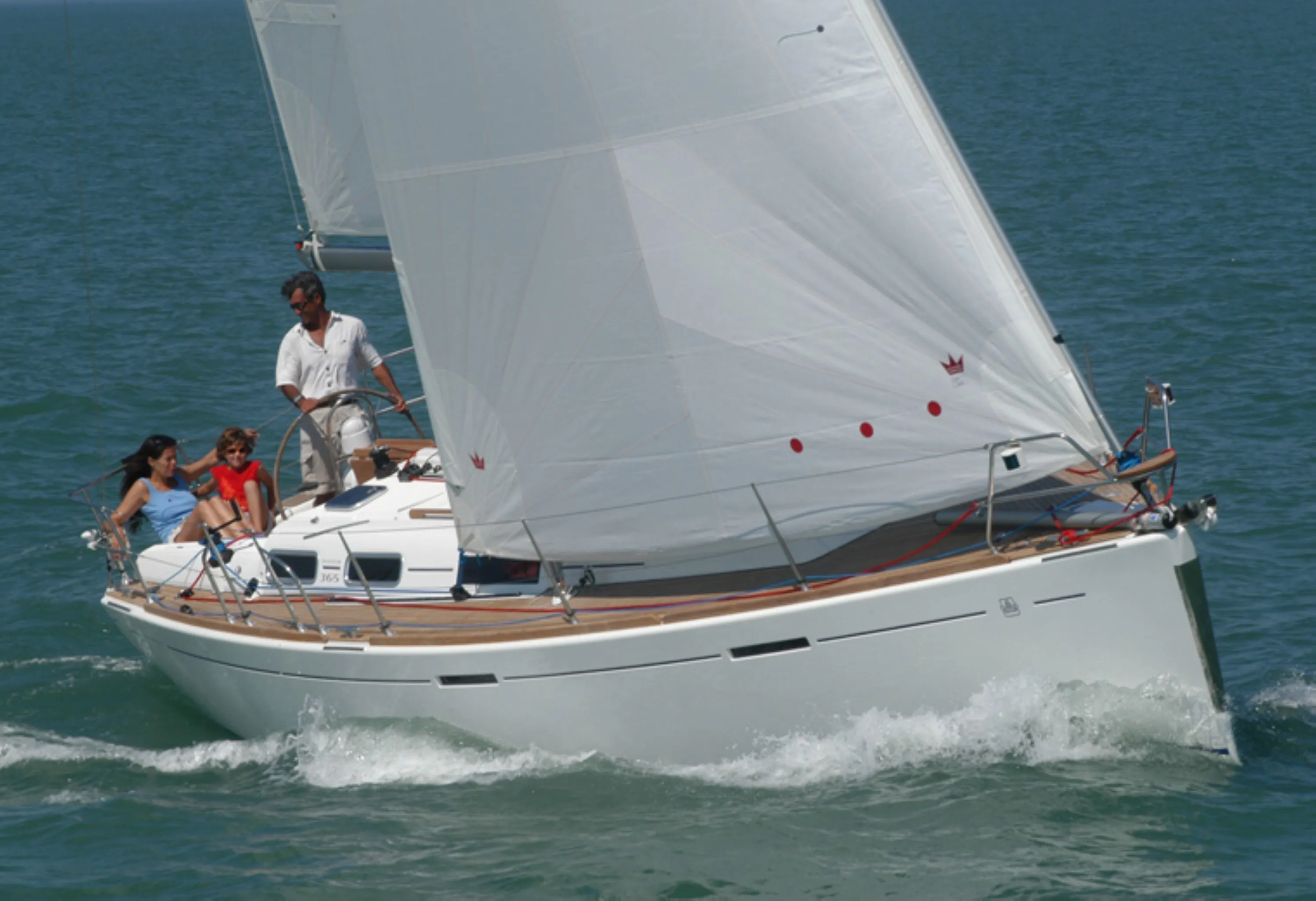 Boat - Explore La Trinite-sur-Mer on a 10.8m Rental Sailing Yacht Dufour 365