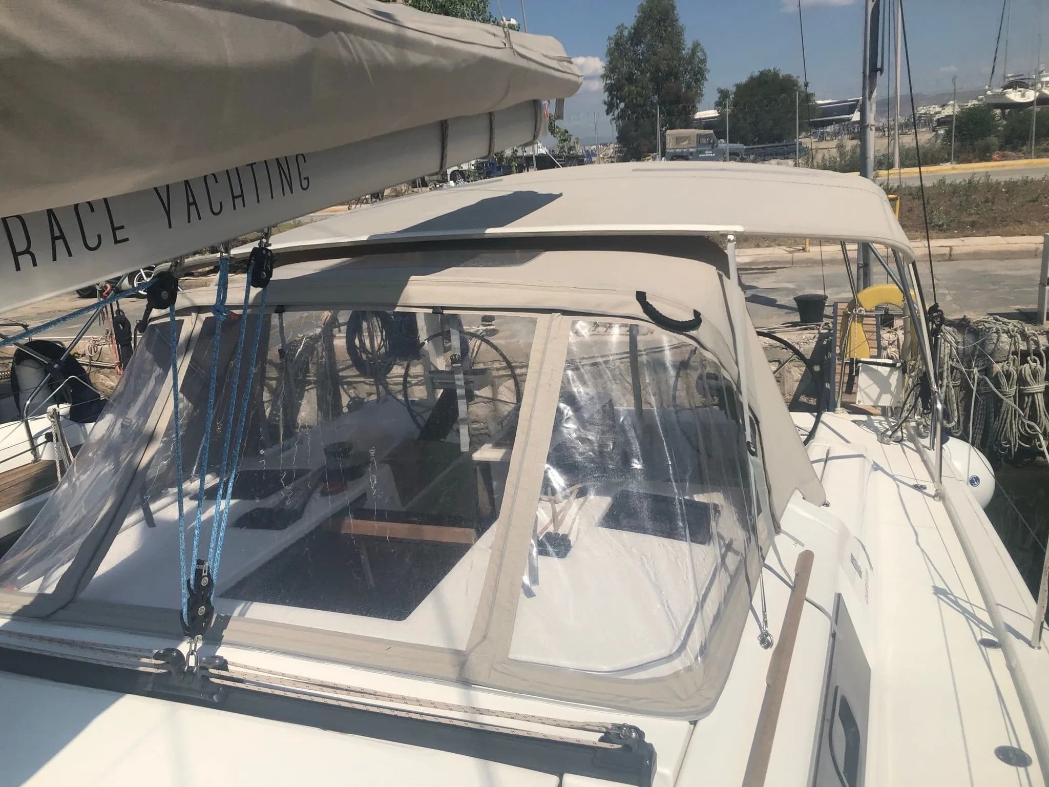 Boot - Explore Gouvia on a 11.93m 3 Cabin Sailing Yacht Rental