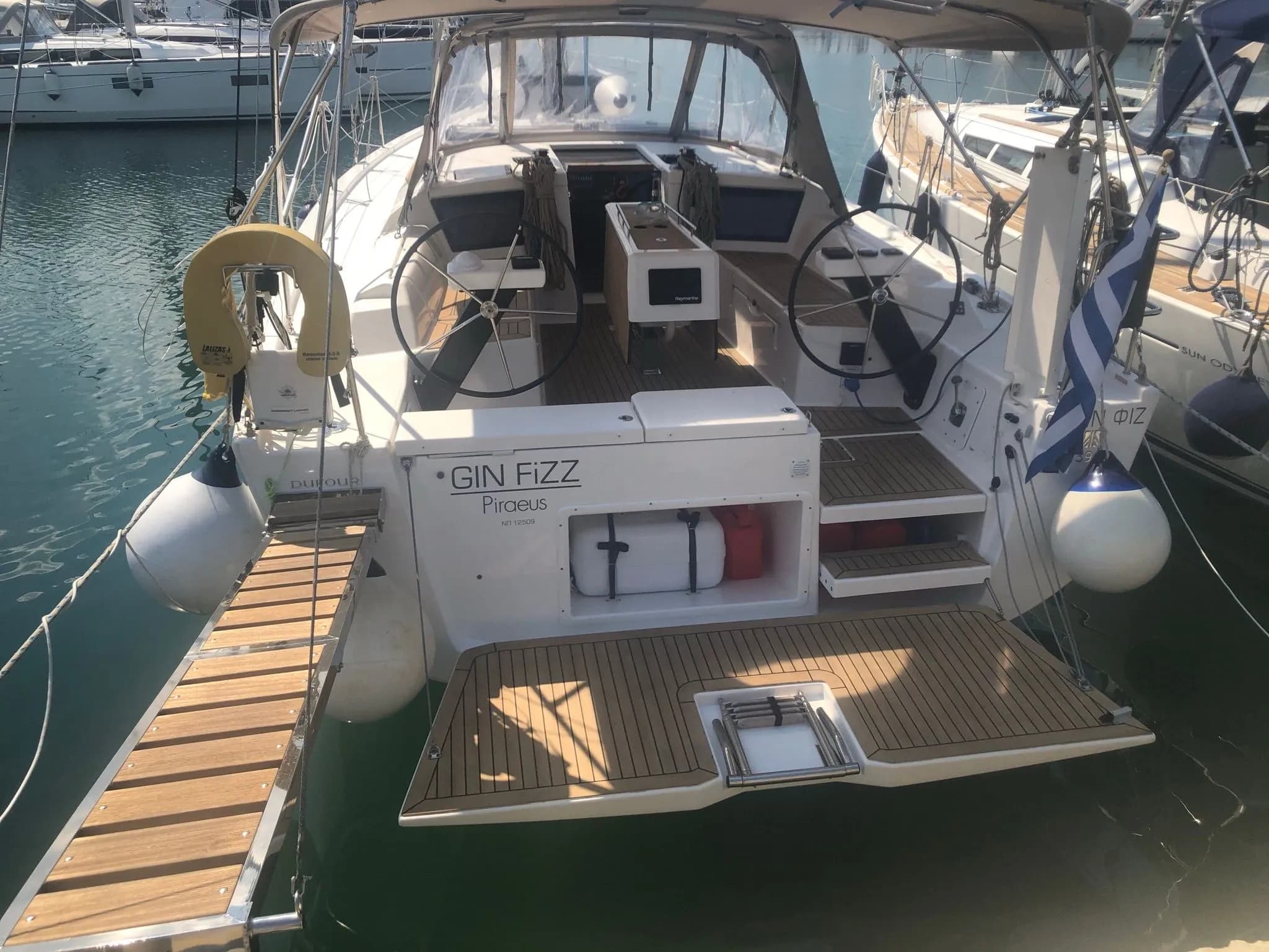 Boat - Rent a 11.93m 3 Cabin Sailing Yacht in Athens