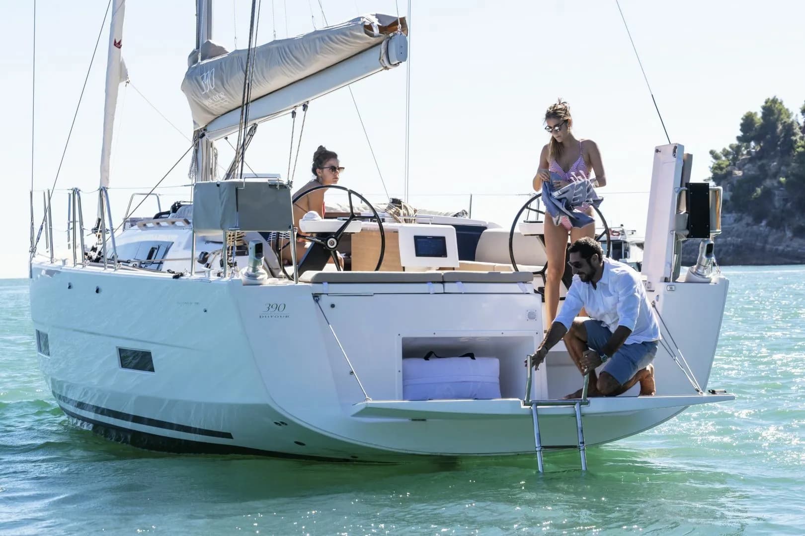 Boat - Explore Hyeres on a 11.2m 3 Cabin Sailing Yacht Rental