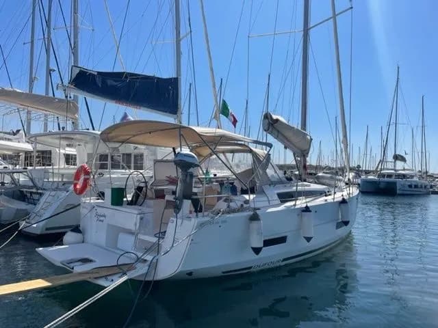 Tekne - Palermo 11.93m Kiralık Dufour 390