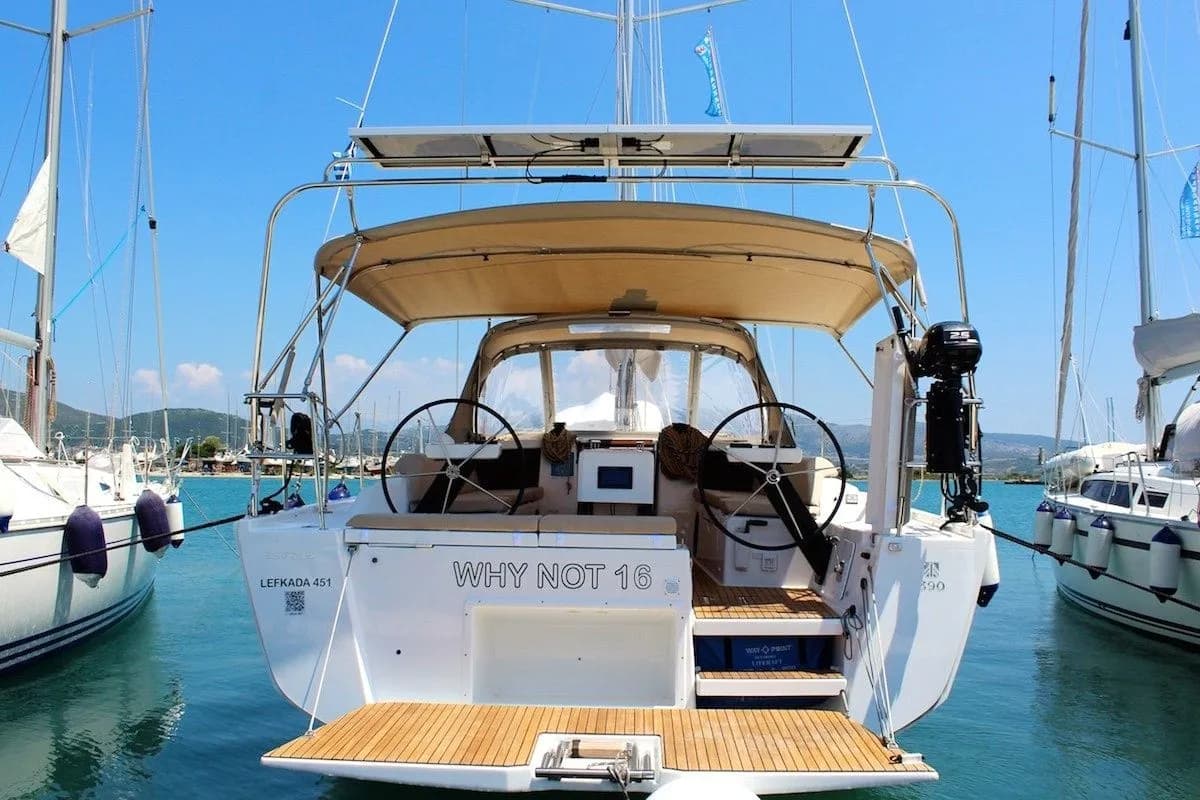 Tekne - Lefkada 11.9m Kiralık Yelkenli Yat Dufour 390