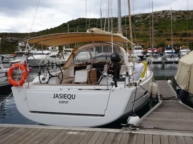 Tekne - Primošten Kiralık 3 Kabinli 12.7m Yelkenli Yat