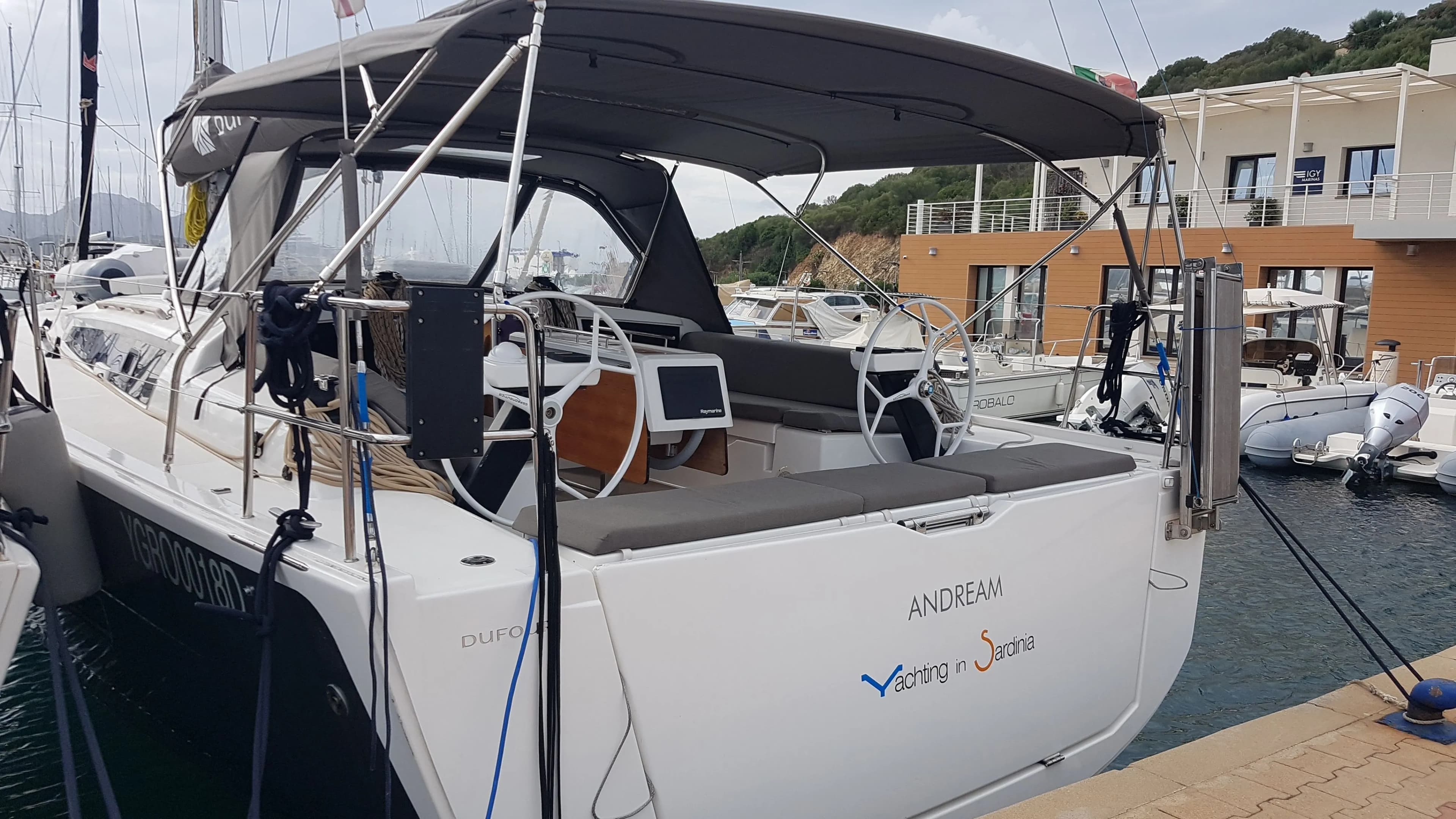 Tekne - Porto Rotondo 13.24m Kiralık 3 Kabinli Yelkenli Yat