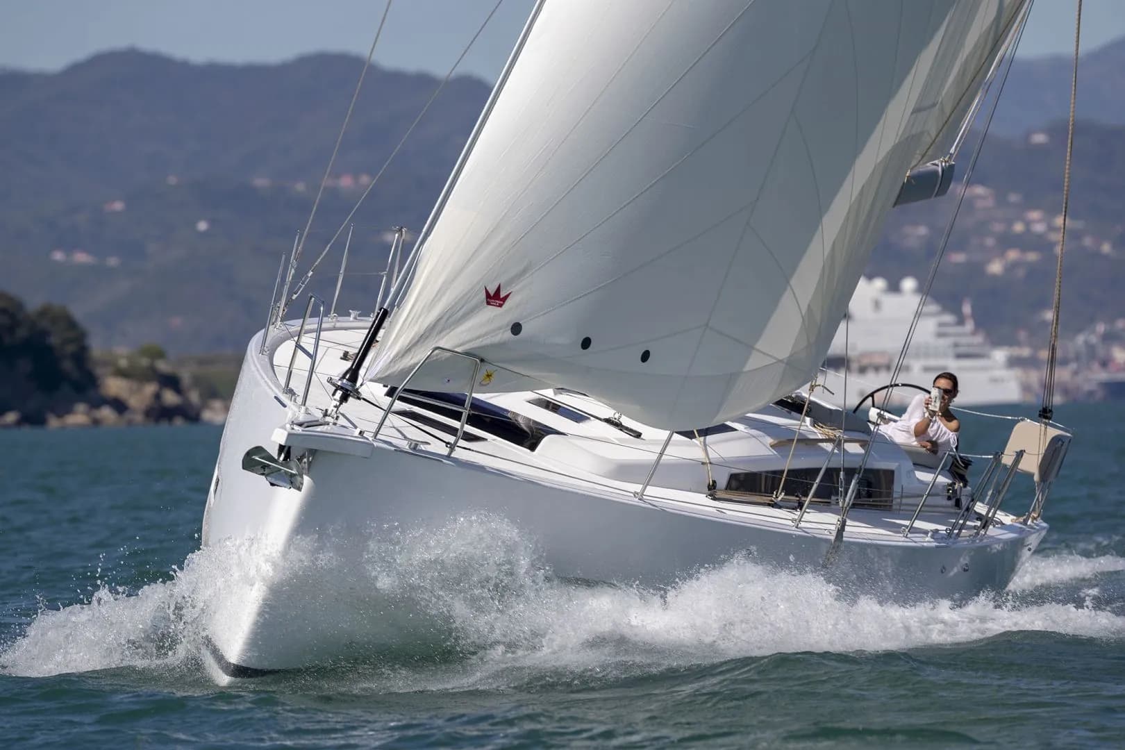 Boat - 13.24m Hyeres Sailing Yacht Dufour 430 Hire