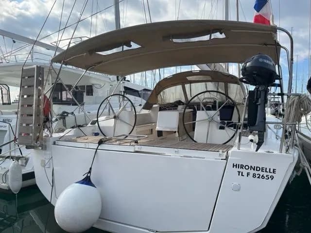 Boot - 14.15m Athens Boat Hire