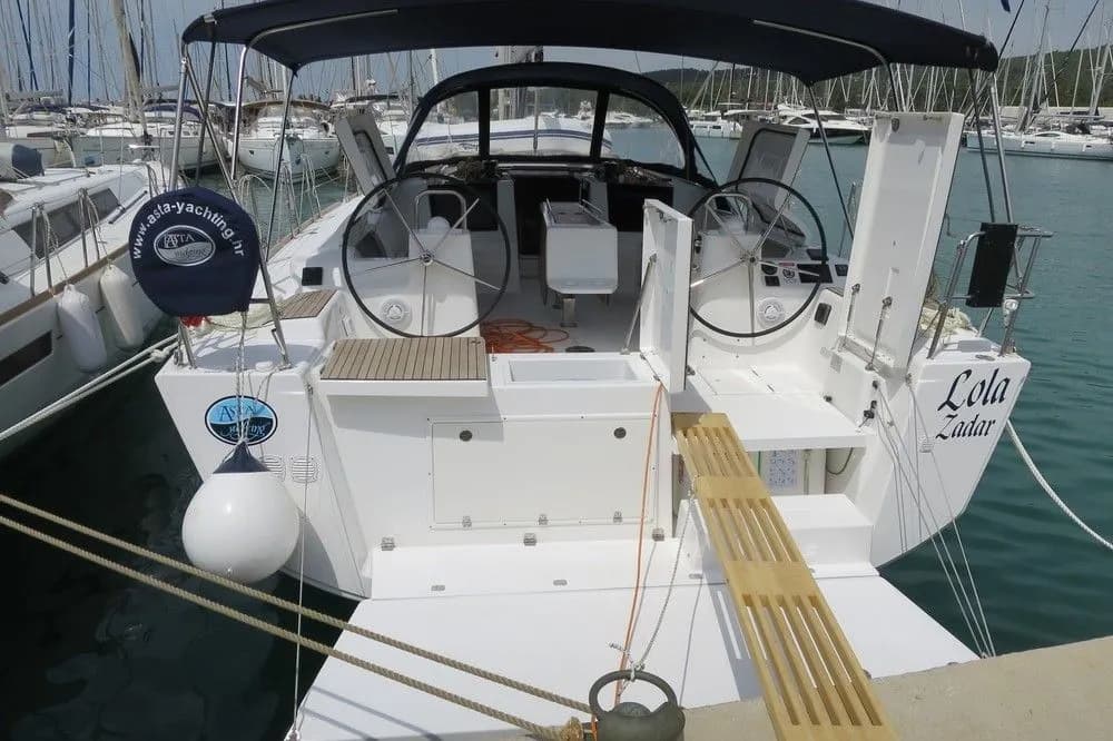 Boat - Explore Sukosan on a 14.15m Dufour 460 GL Sailing Yacht Rental