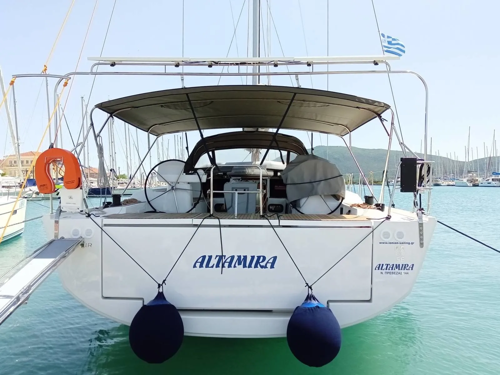Tekne - Lefkada 17.15m Kiralık Dufour 560 Yelkenli Yat