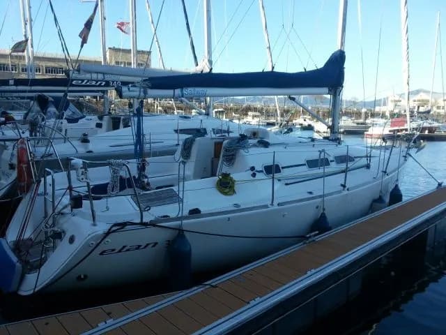 Tekne - Vigo Kiralık 2 Kabinli 9.4m Yelkenli Yat