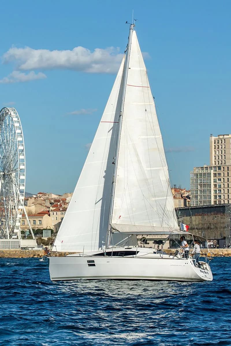 Boat - Rent a 10m Sailing Yacht Elan 35 Impression in Marseille