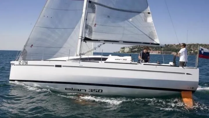 Boat - Charter a 10.5m Elan 350 in Arzon