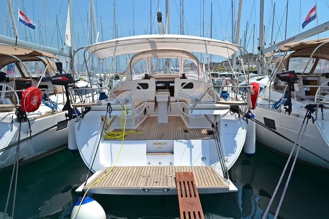 Tekne - Trogir 13.85m Kiralık Tekne