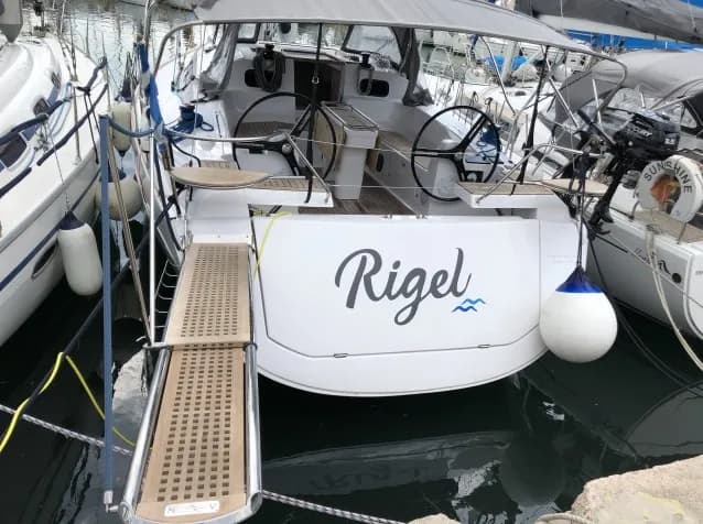Boat - Charter a 13.85m Elan 45 in Athens