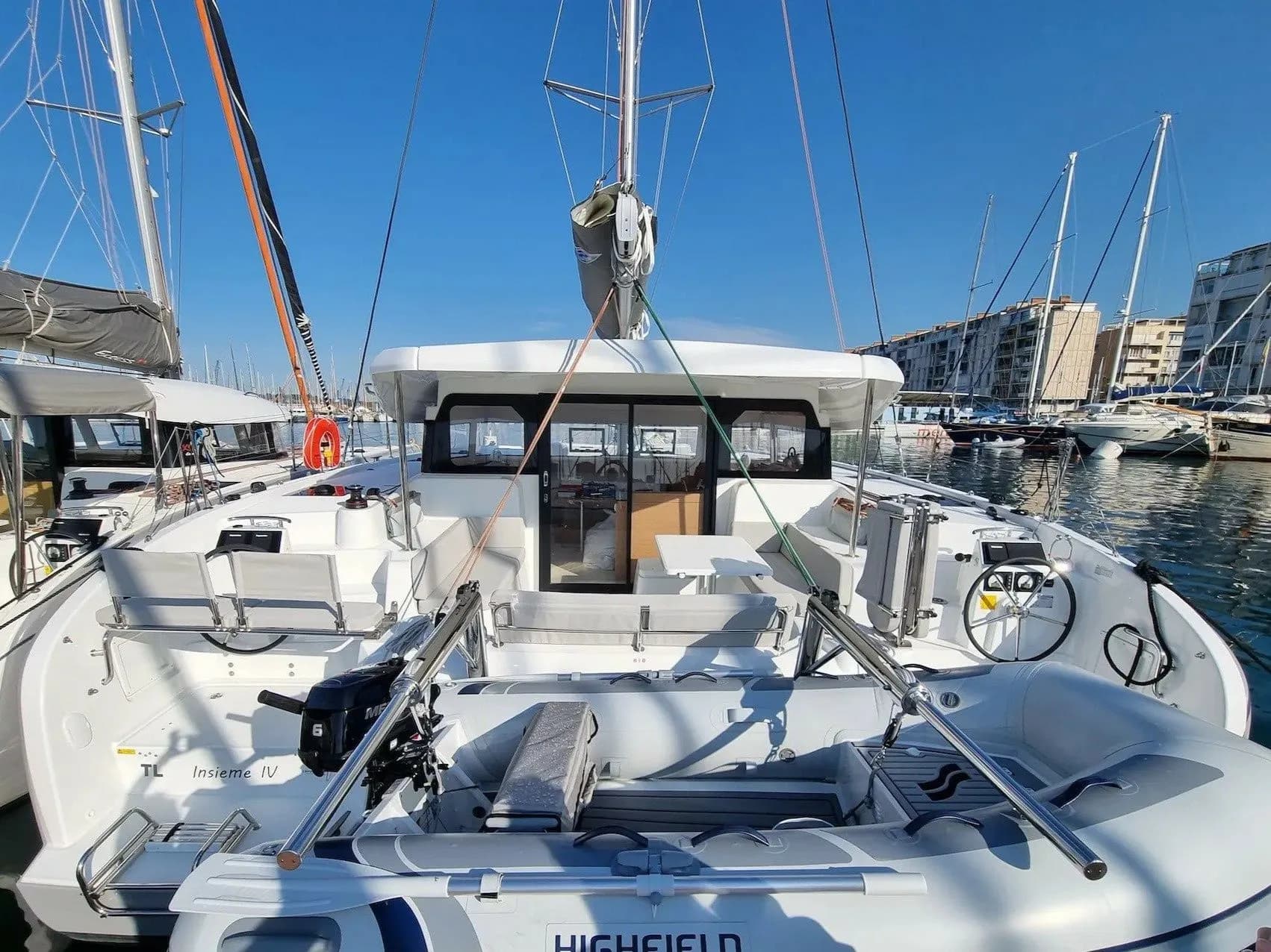 Boat - Explore Toulon on a 11.33m Rental Excess 11