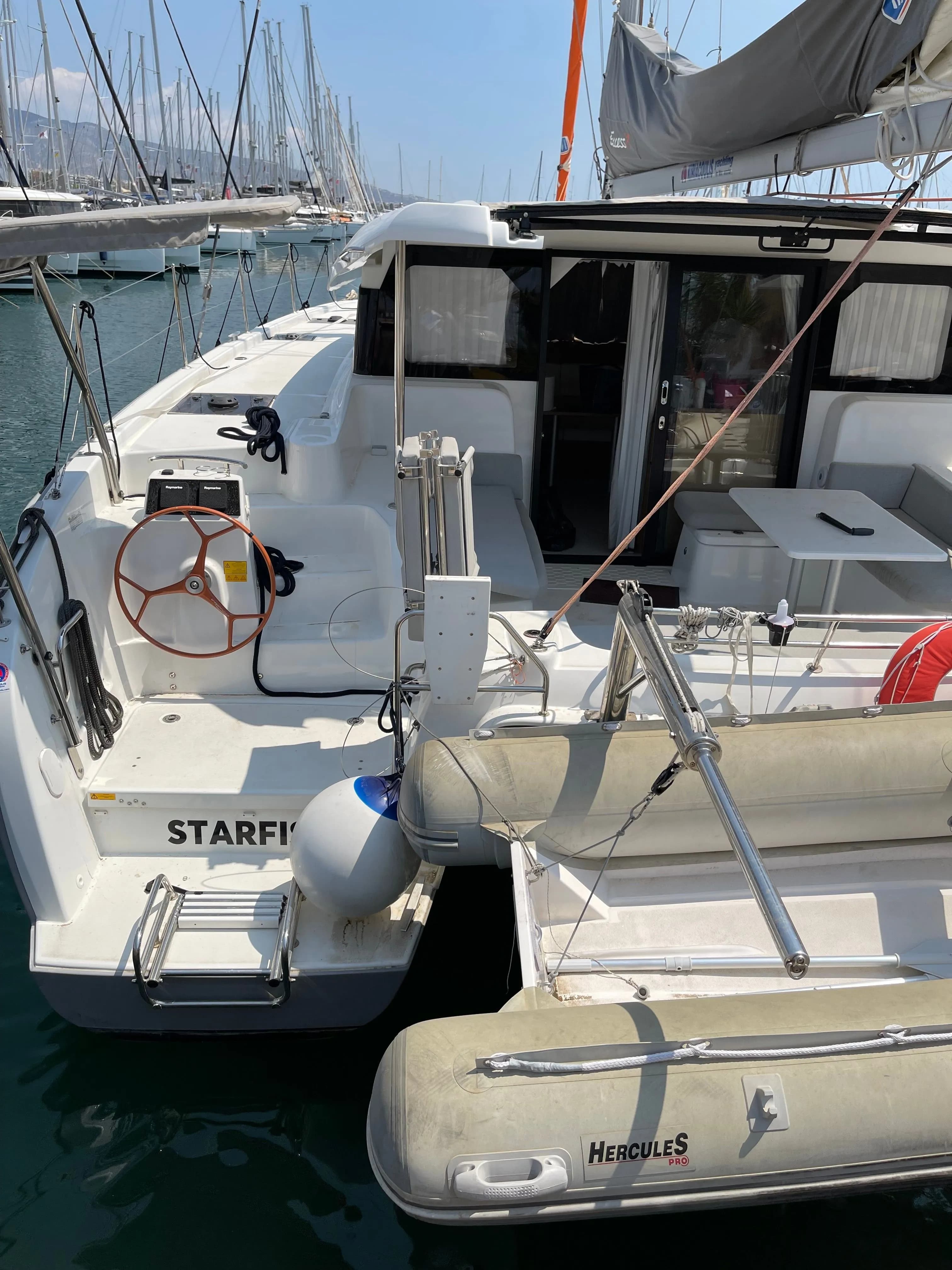 Boot - Rent a 11.27m Excess 11 Catamaran in Athens