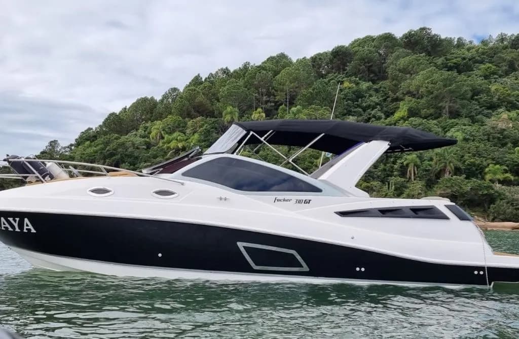 Boat - Rent a 9.64m Focker 310 Motor Yacht in Trapiche de Canasvieiras