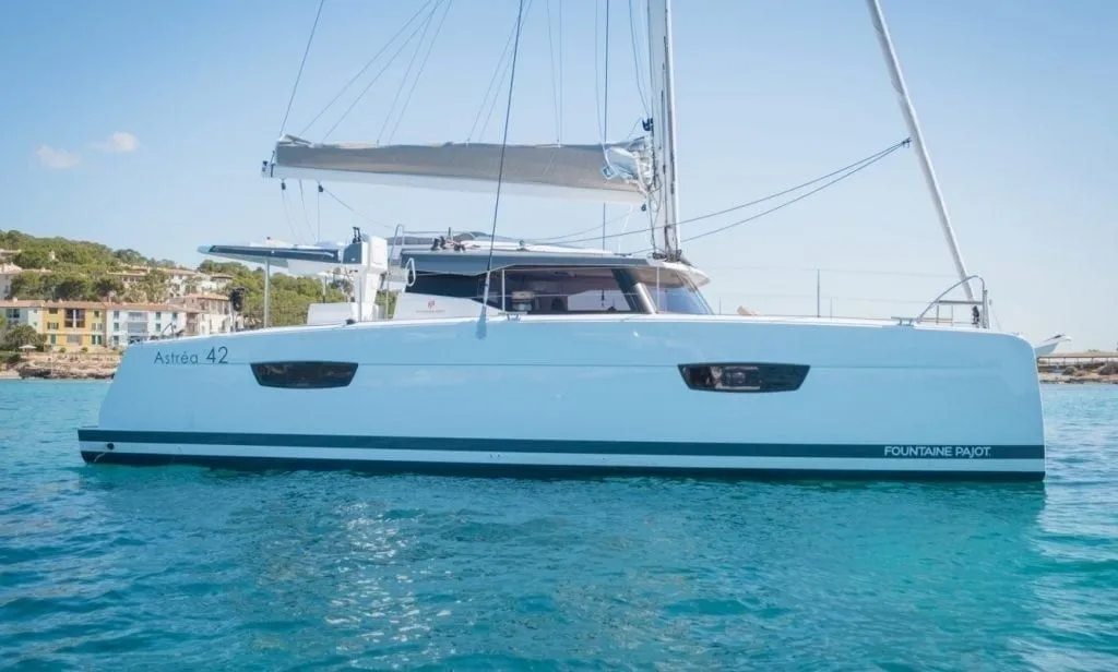 Tekne - Tortola 12.58m Kiralık 4 Kabinli Katamaran