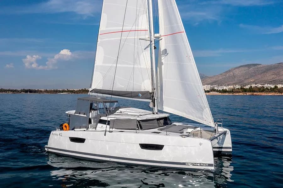 Boat - Charter a 12.58m Catamaran in Athens