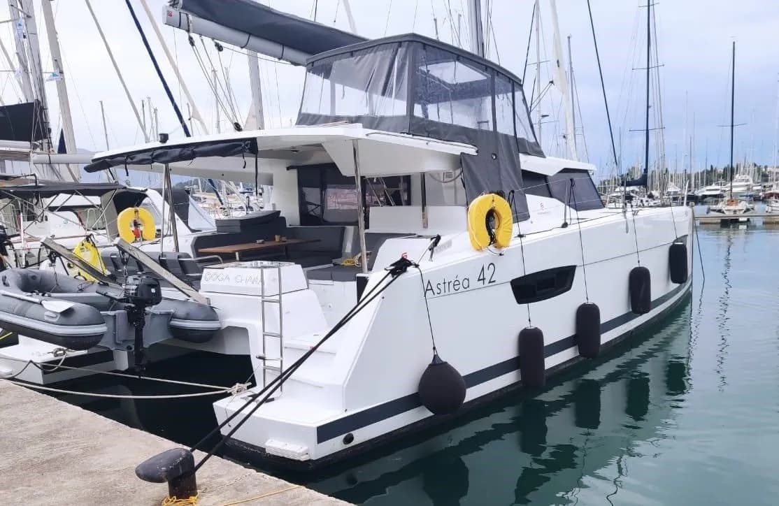 Tekne - Lefkada Kiralık 6 Kabinli 12.58m Katamaran