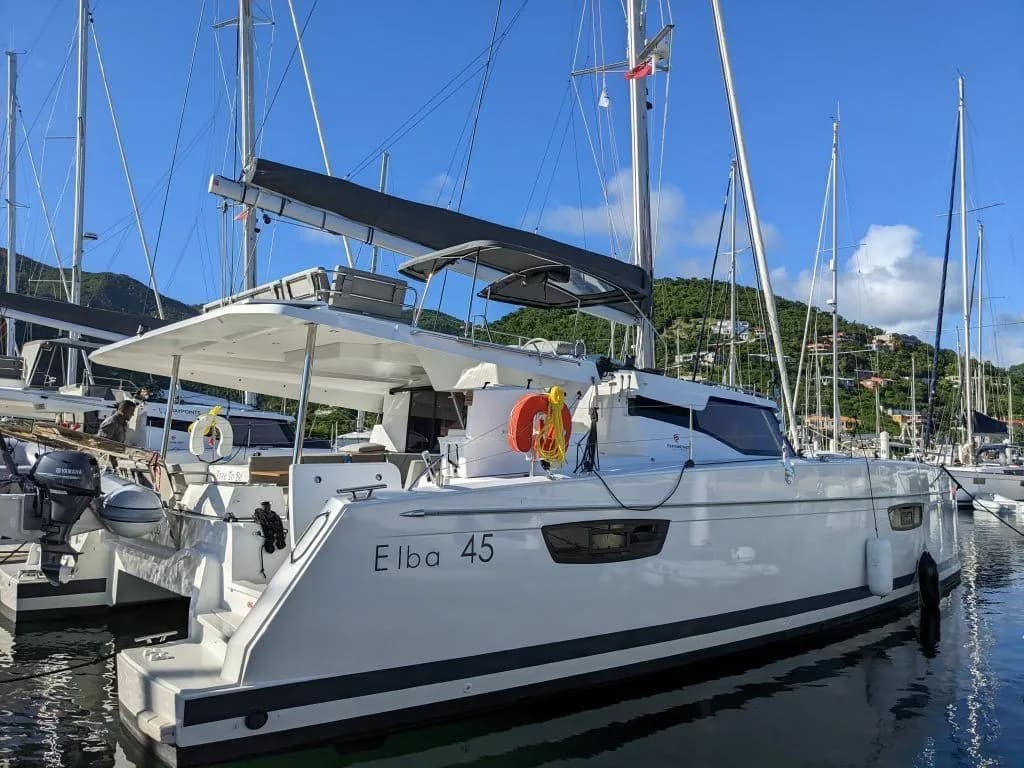 Tekne - Tortola 13.45m Kiralık 4 Kabinli Katamaran