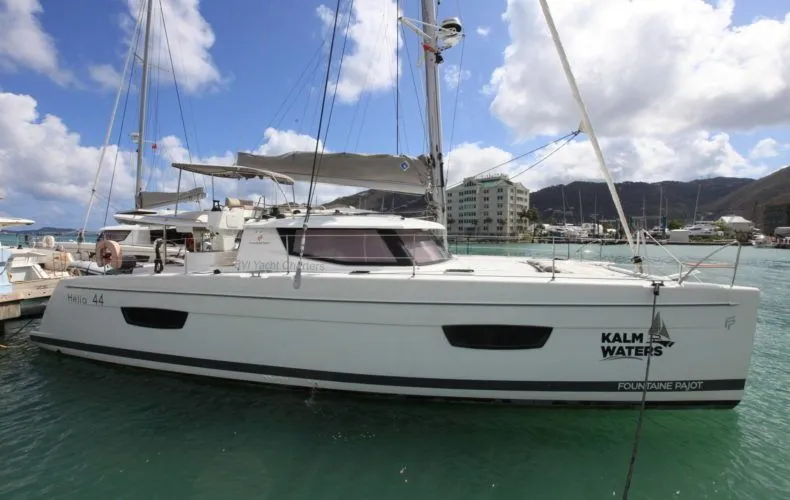 Boat - Charter a 13.41m 5 Cabin Catamaran in Marsh Harbour