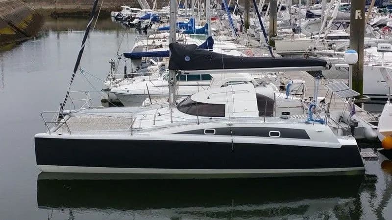 Boat - Explore Arzon on a 9.9m 4 Cabin Catamaran Rental
