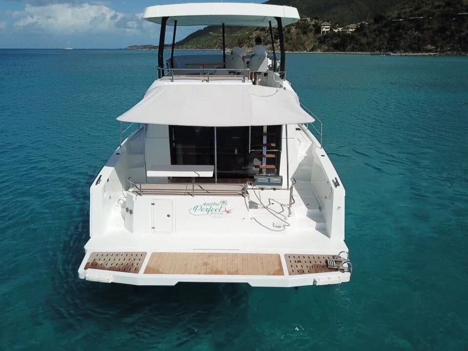 Tekne - Tortola 11.1m Kiralık Motorlu katamaran Fountaine Pajot MY 37