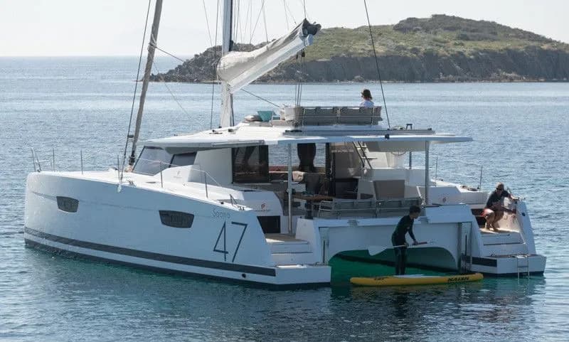 Boat - Explore Marsh Harbour on a 13.94m Rental Catamaran Fountaine Pajot Saona 47