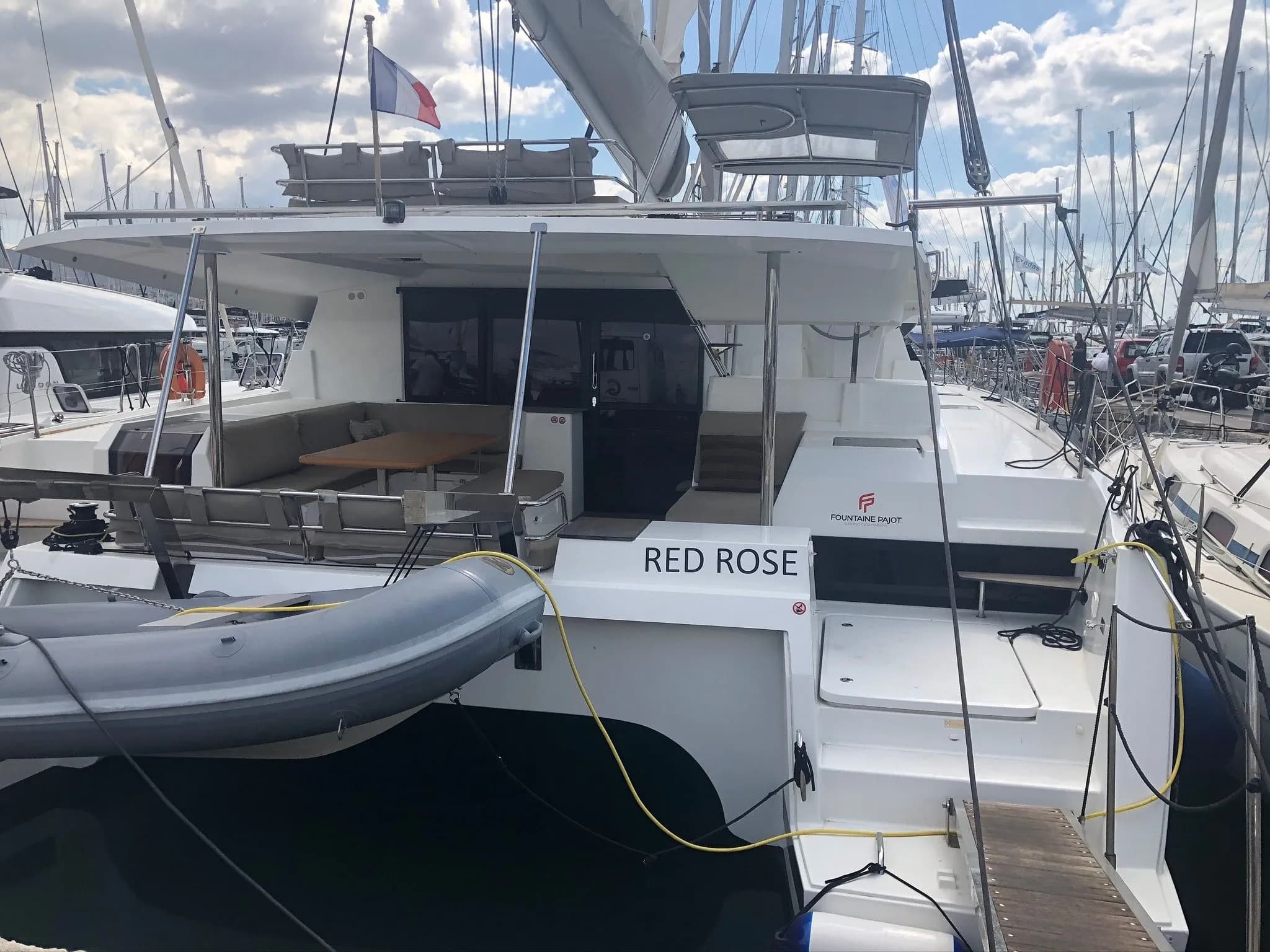 Boat - Rent a 13.94m Fountaine Pajot Saona 47 in Athens