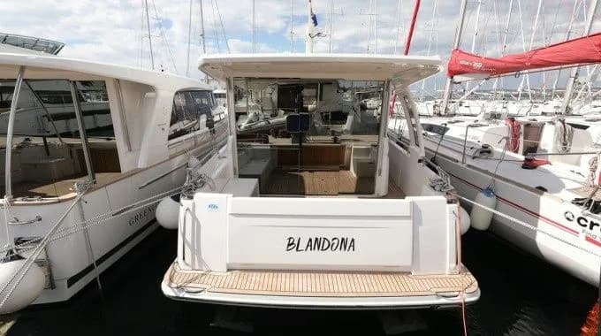 Tekne - Biograd na Moru 11.99m Kiralık Greenline 39 Motoryat