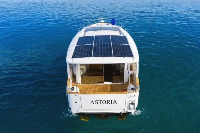 Tekne - Biograd na Moru 11.99m Kiralık 2 Kabinli Motoryat