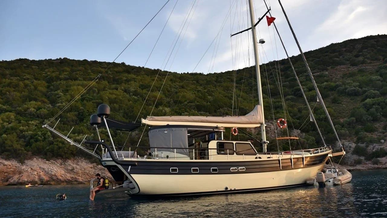 Boat - Charter a 21m 3 Cabin Gulet in Bodrum