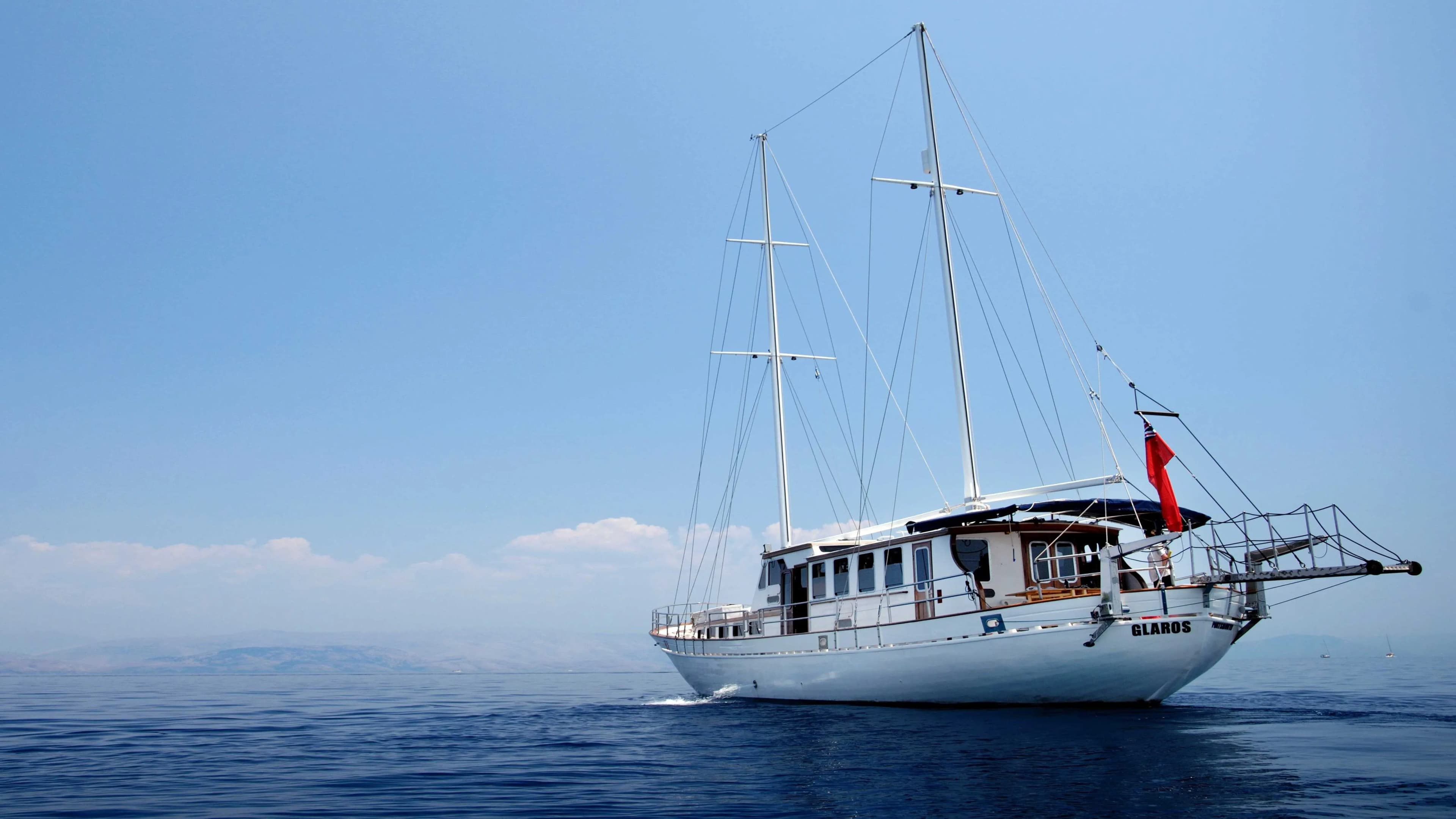 Boot - Explore Salamina on a 21.36m 5 Cabin Gulet Rental