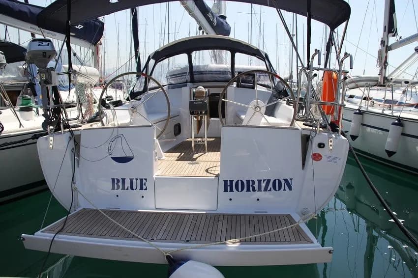 Boat - Charter a 10.4m Sailing Yacht Hanse 345 in Punat
