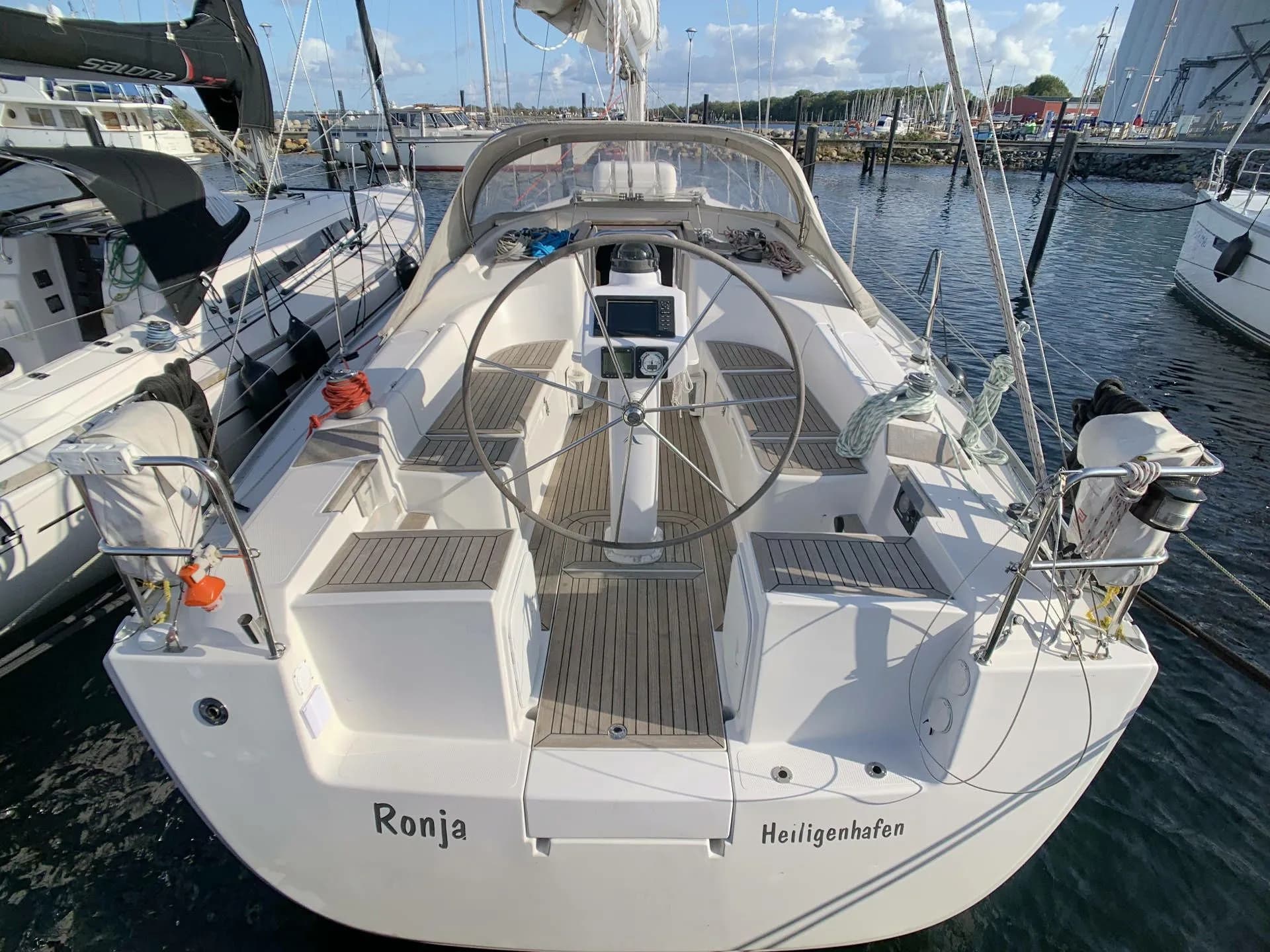 Boat - 11.35m Barth Hanse 370 Sailing Yacht Hire