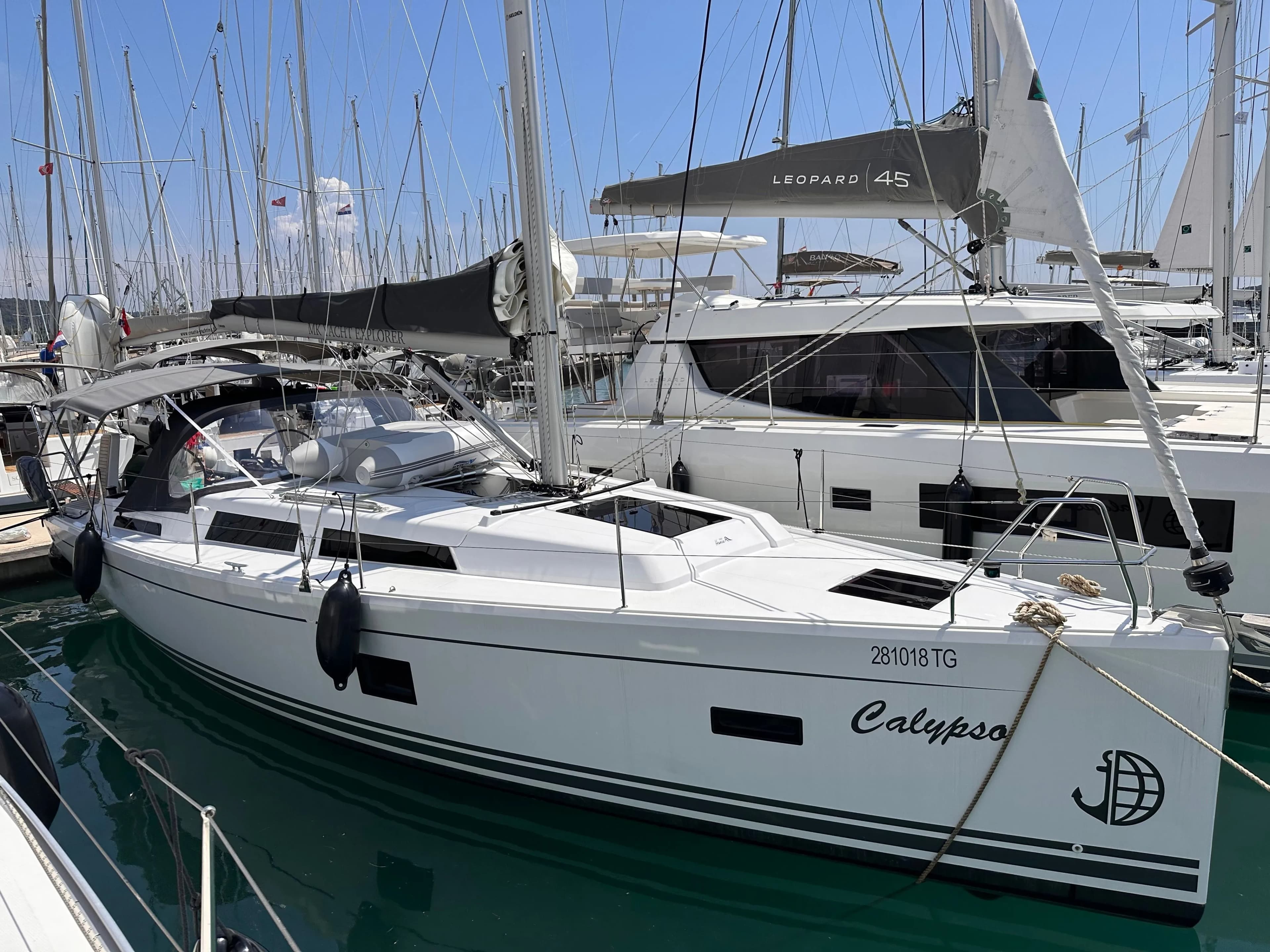 Tekne - Trogir 11.4m Kiralık Yelkenli Yat Hanse 388
