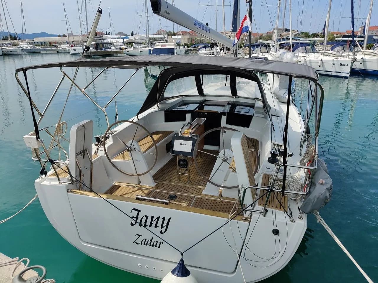 Boat - Explore Sukosan on a 11.4m Hanse 388 Sailing Yacht Rental