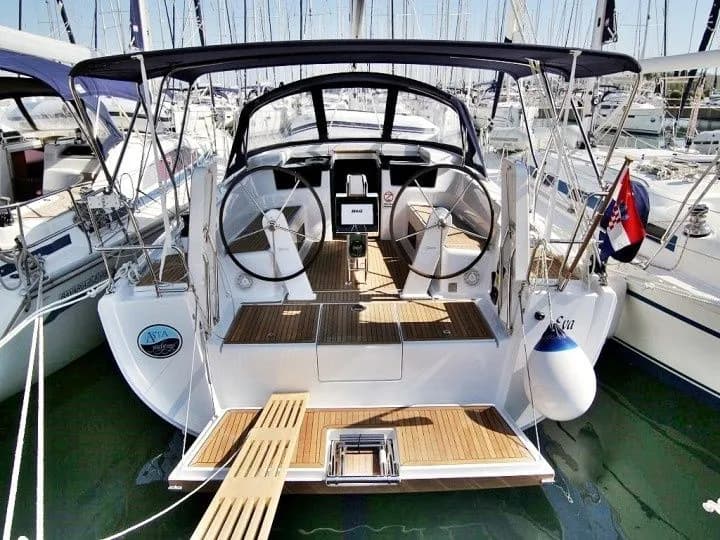 Boat - Explore Sukosan on a 12.4m Rental Sailing Yacht