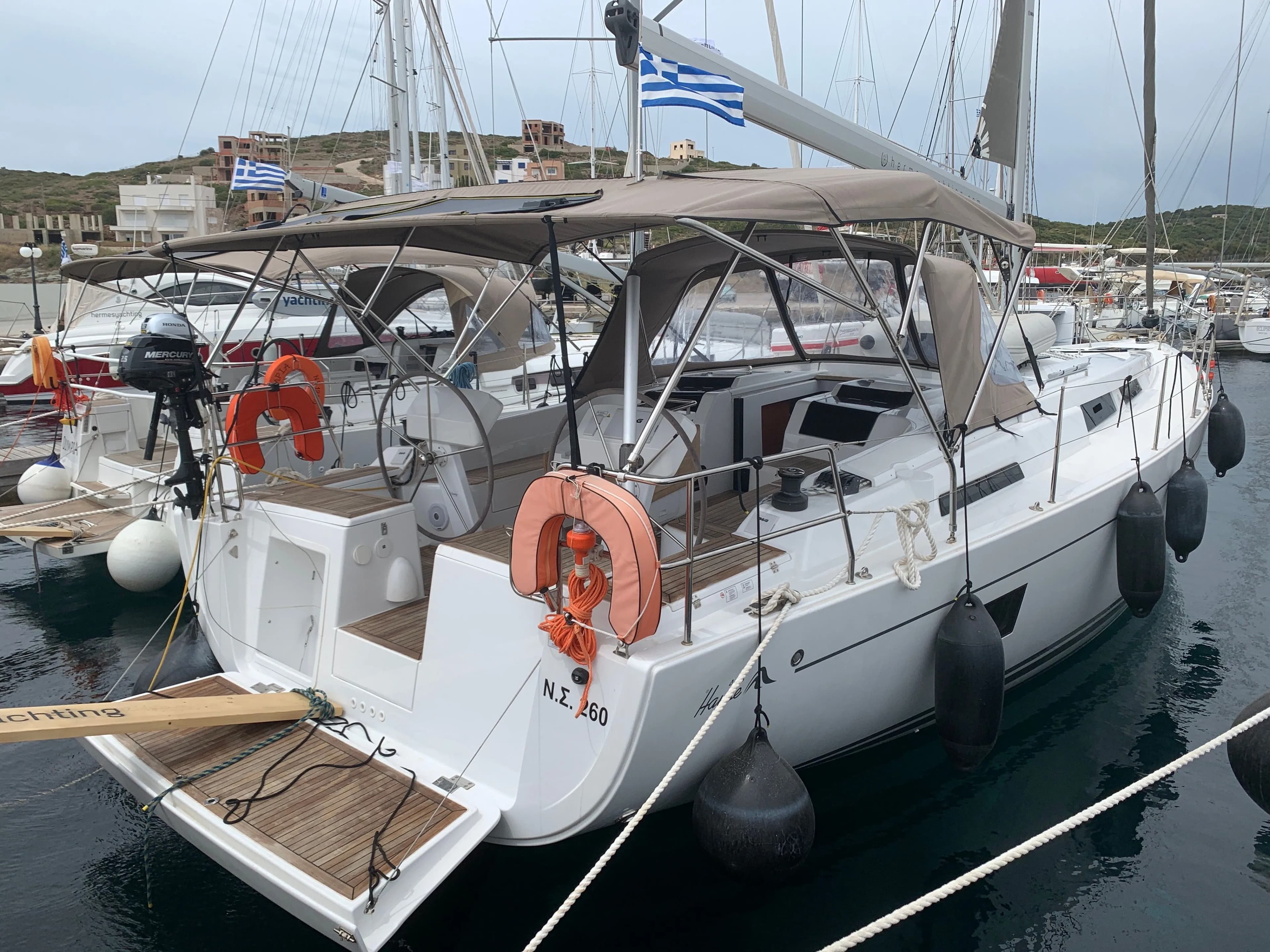Boot - Explore Athens on a 14.04m Hanse 458 Sailing Yacht Rental