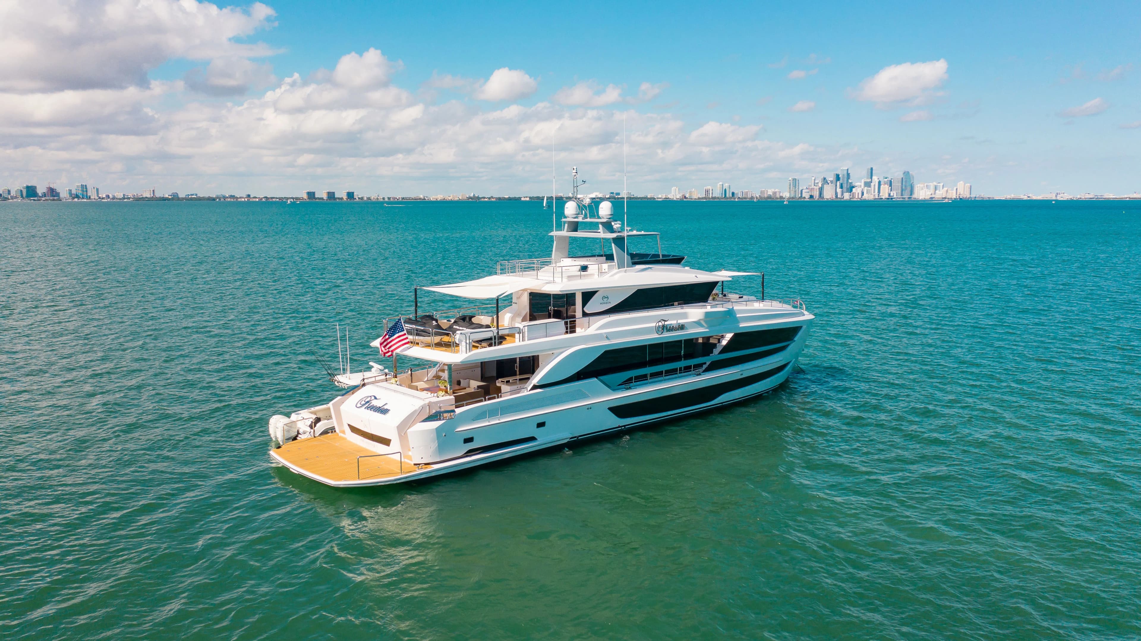Boat - Rent a 33.53m 5 Cabin Motor Yacht in Downtown Nassau