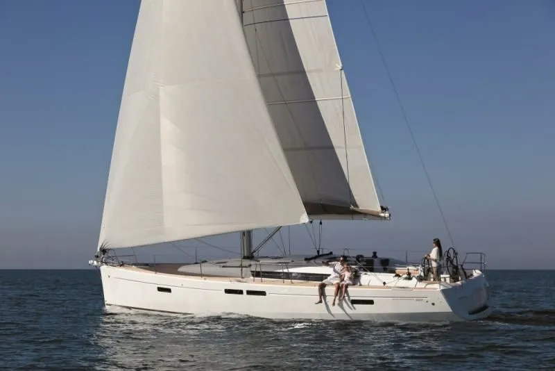 Boat - Charter a 14.05m Sailing Yacht in Athens