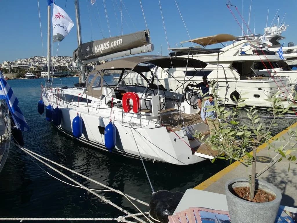 Boat - Explore Athens on a 16.16m Rental Jeanneau 54