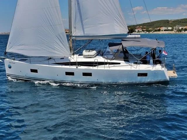 Boat - Charter a 16.16m 6 Cabin Sailing Yacht in Sukosan